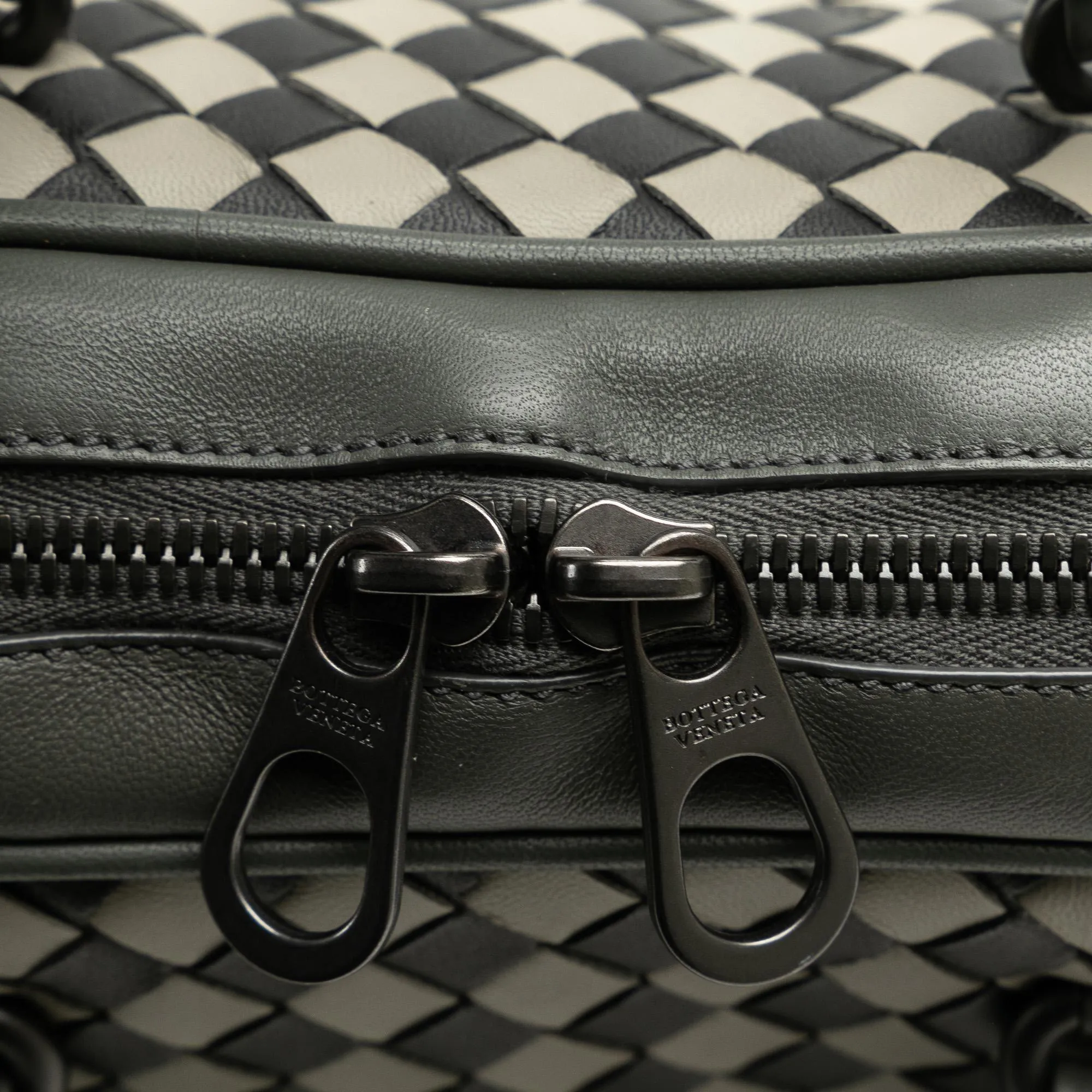 Bottega Veneta Intrecciato-Trimmed Leather Briefcase (SHG-XfagZD)