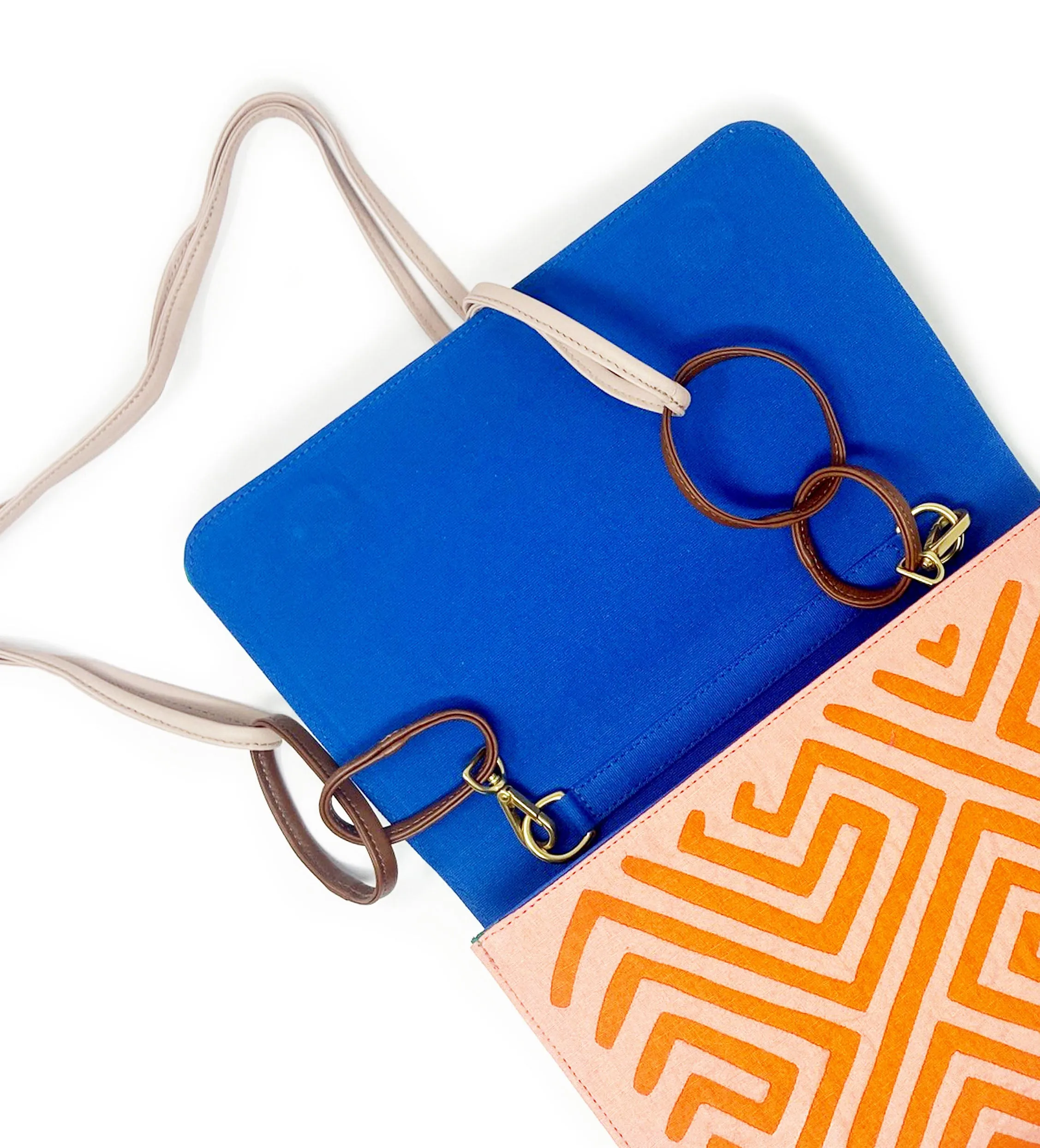 Clementine Medium Kuna Clutch